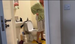 Caught stepmom peeing into the Bathroom You will regret