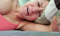 Massive wakeup piss with QueenGoddessKatie