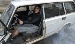 Alina burns tires and has fun