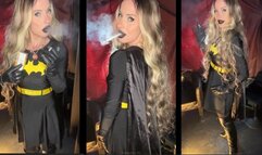 Bat Girl smokes VS 120