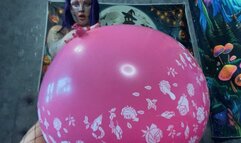 pussy and anal mastrubate on balloon