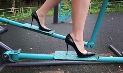 Workout in Gianmarco lorenzi high heels pumps, fitness on high heels, shoeplay, high heels