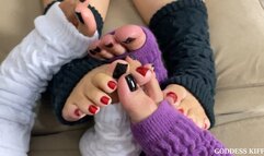 MOBILE - Goddess Kiffa Dolce Amaran and Juliette - Footsie sexy long toes wearing leg warmers - FOOTSIE - TOES - LONG TOES - SEXY TOES - GIRLS FEET - FOOT FETISH