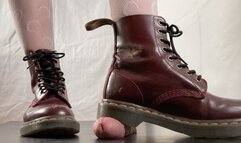 A Shoejob with well worn Doc Martens - CBT - POV and underglass cumshot - doublecam - 4K