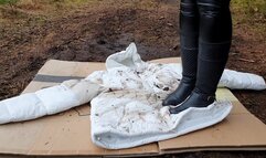 White Jacket Trample Outdoor in Boots WMV