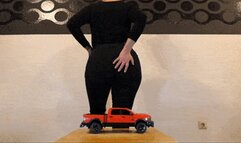 Yvi Toy Car Buttcrush and Crush