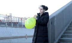 Poping bad balloons