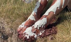 Feature Film: Smashing a cake with my feet (HD)