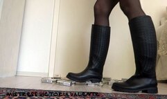 Wellingtons Rubber boots crush cigarette packs