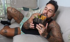Gummy bear attack | VORE, ass, belly button and dick play - Lalo Cortez