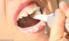 Brushing My Little Teeth and Flossing 480p mp4