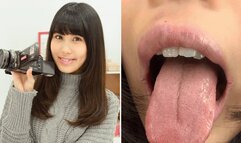 Mouth Exploration : Intimate Selfies of Kotomi Shinozaki