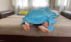 MORNING BARE FEET UNDER BLANKET AND SEXY BED FOOTSIE - MOV HD