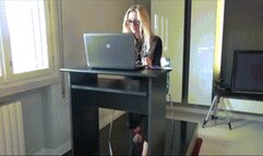 GODDESS KALYPSO - Facebox shoe and foot worship workstation - Office domination - REMASTERED