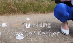 Crushing white cup - Crushing weißer Becher