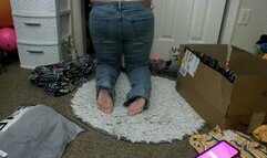 Ass Cracked in Tight Jeans