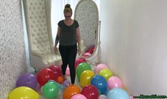 footpopping small party balloons