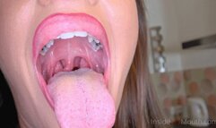 Inside My Mouth - Silvia and Brittany show their mouths wide open (MOBILE)