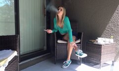 SMOKING IN PANTYHOSE