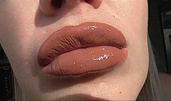 MY CHOCOLATE LIPS!MP4