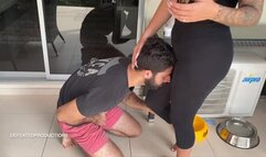 Alexa Ballbusting in the Balcony