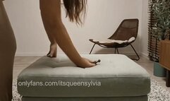 I'll Knock You Out with My Farts (Giantess Sylvia)