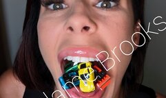 Nikki Brooks - Tiny Car Snacks For A Giantess (1080-HD)