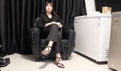 Model CC Beautiful Sexy Shoes and Feet 4K