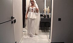 The bride pees in a diaper (1920x1080 HD) WMV