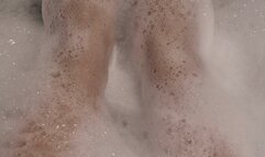 Big feet play in soapy bathtub [Empress Amethyst]