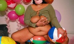 Sexy BBW Multiple Beach Ball Sit And Hump To Pop