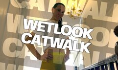 Wetlook Catwalk – But which wet clothes work? (4K)