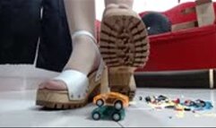 Crushing test with my new wooden heel sandals vs toy cars