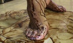 PAWG Hotwife Feet Covered In Chocolate Washed In Shower - 540p MP4