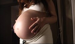 The size of a pregnant woman must be measured (Full HD 1920 1080)