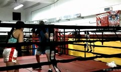 Sparring Boxing women profesional boxer vs untrained boxer