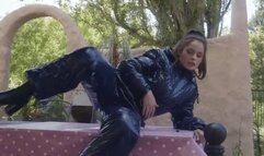 sexy lady in down suit - mp4 1080p