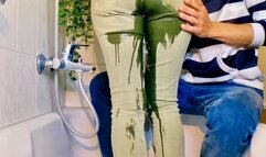 Soaking her khaki jeans together completely in pee (artwork without audio)