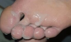 Mira - Inserting tips of her toenails deep into the peehole [foot worship, footjob, urethral teasing, cum on feet, cum eating] (4K)