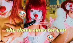 Shy Clowngirl Masturbates For You