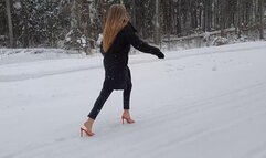 Nina on High heels flip flops on slippy ice, flip flops high heels sandals snow walk