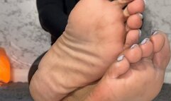 Cum 4 These Big Dry Crusty Feet