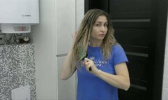 I comb my damp hair and then blow dry it MP4 HD 720p