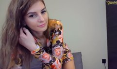 Short Dressed Babe from Chaturbate Pleasuring