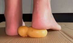 Italian girlfriend - Food fruits and small cakes crush fetish barefoot under size 11 heavy 90 kg soles