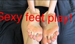 Sexy feet play!